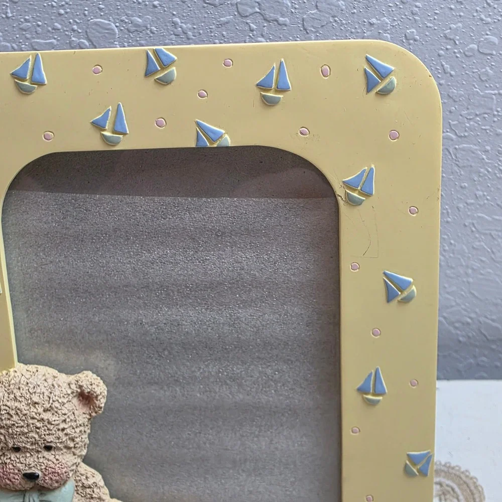 Fetco Teddy Bear Resin Baby Picture Frame 4x6 Yellow Nautical Sailboat 3D 506346